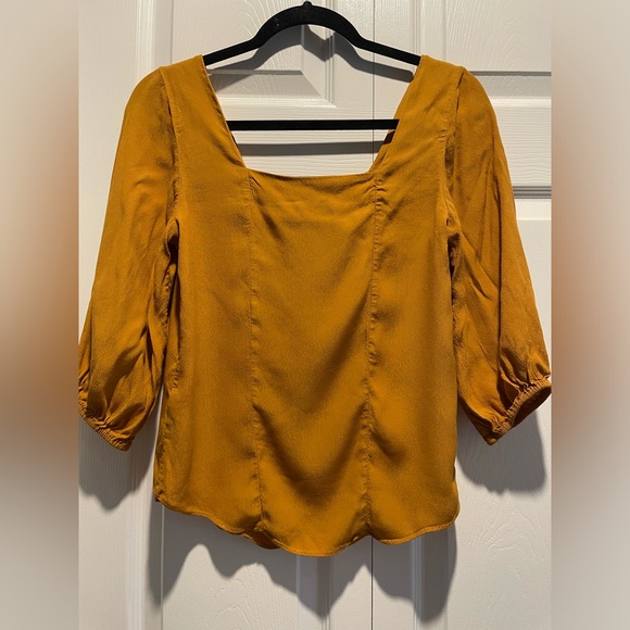 RW&CO Blouse - Picture 2 of 5